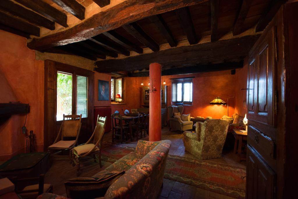 Locanda Dei Melograni Gossolengo Luaran gambar