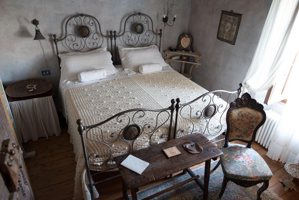 Locanda Dei Melograni Gossolengo Luaran gambar